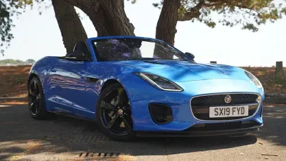 Used Jaguar F-Type R-Dynamic 300 HP (220 kW) 2019 Blue Cabriolet