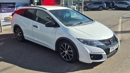 Begagnad Honda Civic Sport 141 HK (103 kW) 2017 Vit Kombi