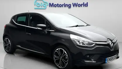 Used Renault Clio Iconic 90 HP (66 kW) 2019 Black Hatchback