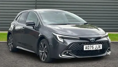 Used Toyota Corolla Design 140 HP (102 kW) 2025 Grey Hatchback