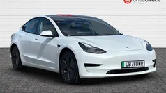 Multi coat pearl white Used 2021 Tesla Model 3 Standard Range Sedan | £17,000 (Fair price)