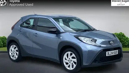 Usado Toyota Aygo X PURE 72 HP (52 kW) 2025 SUV