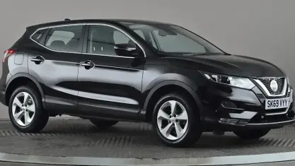 Begagnad Nissan Qashqai Acenta Premium 140 HK (102 kW) 2019 Svart SUV