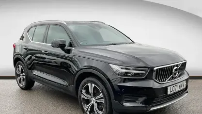 Used Volvo XC40 Inscription 211 HP (155 kW) 2021 SUV