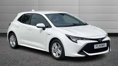 Pure white Used 2019 Toyota Corolla Hatchback | £15,999 (Fair price)