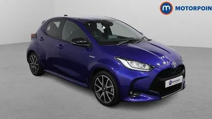 Used Toyota Yaris Hybrid 116 HP (85 kW) 2021 Blue Hatchback