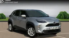 Silver Used 2025 Toyota Yaris Hybrid Estate | £21,335 (Super price)