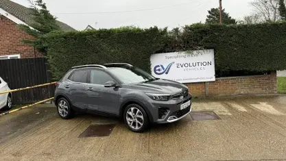 Used Kia Stonic GT-Line S 120 HP (88 kW) 2022 Grey SUV