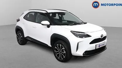 Used Toyota Yaris Hybrid Design 116 HP (85 kW) 2026 Estate