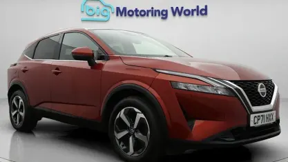 Begagnad Nissan Qashqai N-Connecta 140 HK (102 kW) 2022 Röd SUV