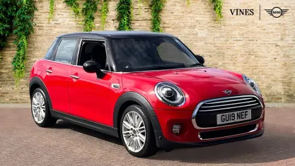 Used Mini Cooper Exclusive 136 HP (100 kW) 2019 Red Hatchback