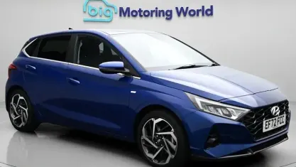 Used Hyundai i20 Premium 101 HP (74 kW) 2022 Blue Hatchback