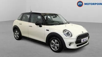 Used Mini Cooper Classic 136 HP (100 kW) 2020 White Hatchback