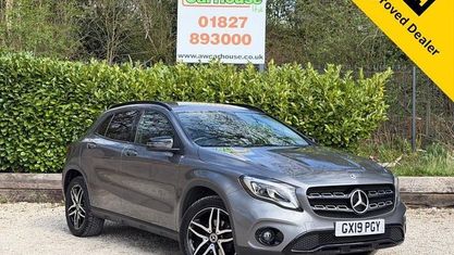 Usado Mercedes GLA180 Urban 122 HP (89 kW) 2020 SUV