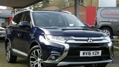 Used Mitsubishi Outlander 150 HP (110 kW) 2016 Blue SUV
