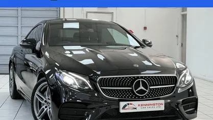 Begagnad Mercedes E220 AMG line 194 HK (142 kW) 2019 Sportkupé