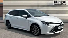 White Used 2020 Toyota Corolla Sport Estate | £19,830 (Fair price)