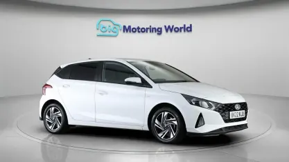 Used Hyundai i20 SE 101 HP (74 kW) 2022 White Hatchback