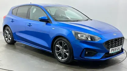 Used Ford Focus ST-Line 120 HP (88 kW) 2019 Blue Hatchback
