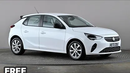 Used Vauxhall Corsa Design Edition 101 HP (74 kW) 2023 White Hatchback