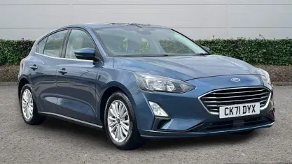 Used Ford Focus Titanium 125 HP (91 kW) 2021 Blue Hatchback