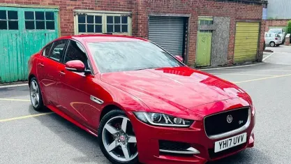Used Jaguar XE R-Sport 179 HP (131 kW) 2017 Red Sedan