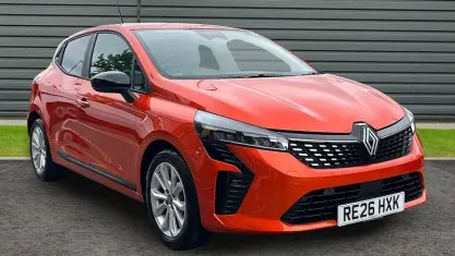 Used Renault Clio 90 HP (66 kW) 2026 Orange Hatchback