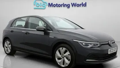 Second-hand VW Golf VIII Style 150 CP (110 kW) 2023 Hatchback