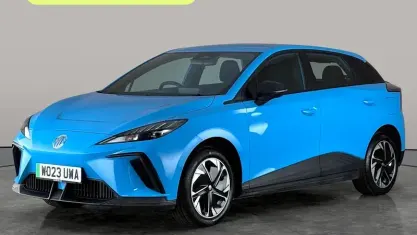 Used MG MG4 EV SE 125 kW (170 HP) 2023 Blue Hatchback