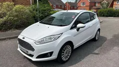 Red Used 2016 Ford Fiesta Zetec Hatchback | £3,995 (Good price)