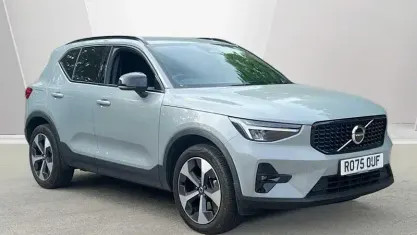 Used Volvo XC40 Plus 197 HP (144 kW) 2027 Grey SUV