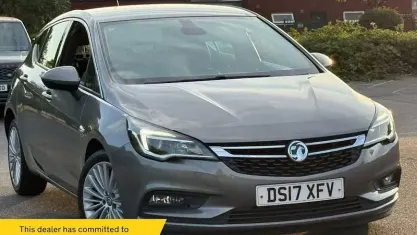 Used Vauxhall Astra Elite 150 HP (110 kW) 2017 Grey Hatchback