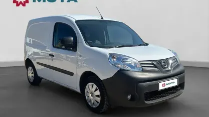 Usado Nissan NV250 Acenta 95 HP (69 kW) 2021 Van