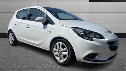 Used Vauxhall Corsa Design Edition 90 HP (66 kW) 2016 White Hatchback