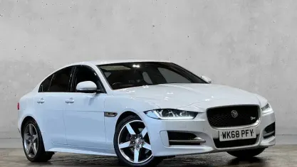 Used Jaguar XE R-Sport 179 HP (131 kW) 2019 Sedan