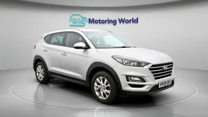 Second-hand Hyundai Tucson SE 177 CP (130 kW) 2019 Argintiu SUV