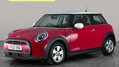 Used Mini Cooper Classic 136 HP (100 kW) 2022 Red Hatchback