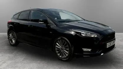 Used Ford Focus ST-Line 125 HP (91 kW) 2016 Hatchback