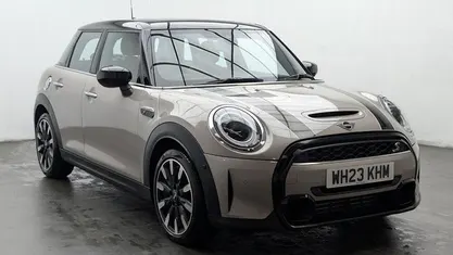 Used Mini Cooper S Exclusive 178 HP (130 kW) 2022 Hatchback