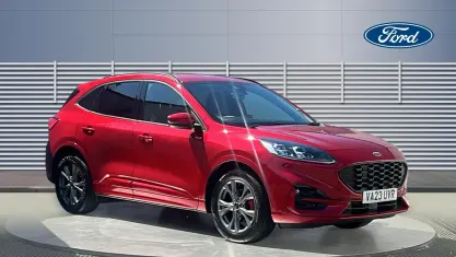 Used Ford Kuga ST-Line 150 HP (110 kW) 2023 Red SUV