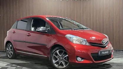 Used Toyota Yaris Multidrive S 101 HP (74 kW) 2014 Hatchback