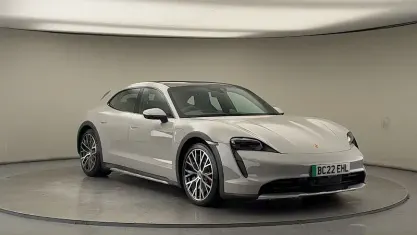 Usado Porsche Taycan Cross Turismo 419 kW (571 HP) 2022 Cinzento Carrinha