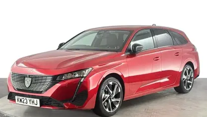 Used Peugeot 308 SW Allure Premium 131 HP (96 kW) 2023 Red Estate