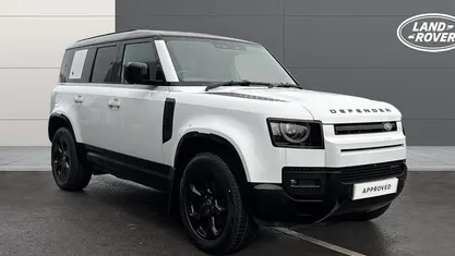 Used 2025 Land Rover Defender HSE Dynamic Estate | £57,610 (Super price)