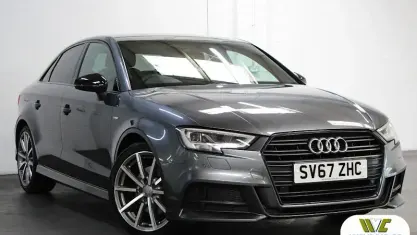 Usado Audi A3 Black Edition 190 HP (139 kW) 2017 Cinzento Sedan