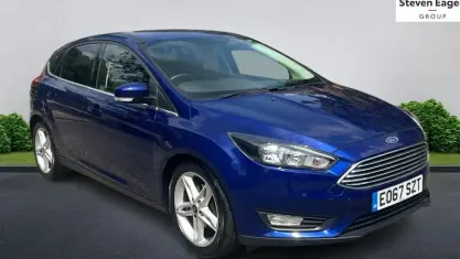 Used Ford Focus Zetec 125 HP (91 kW) 2017 Blue Hatchback