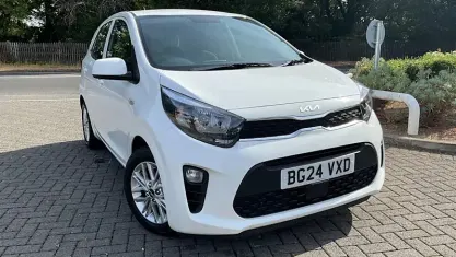 Used Kia Picanto 67 HP (49 kW) 2024 White Hatchback
