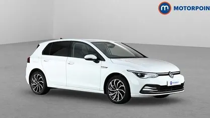 Used VW Golf VIII Edition 131 HP (96 kW) 2023 White Hatchback