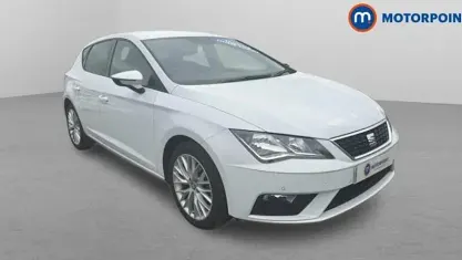 Used Seat Leon SE Dynamic 116 HP (85 kW) 2020 White Hatchback