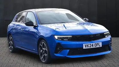 Used Vauxhall Astra Ultimate 131 HP (96 kW) 2024 Blue Hatchback